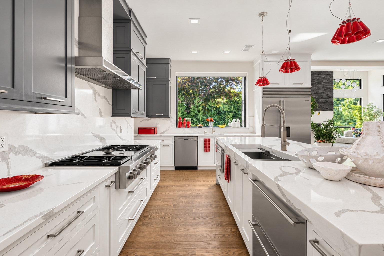 Kitchen island at 286 Hartshorn Drive, Short Hills
